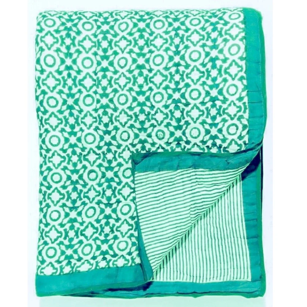 💚NWT ROLLER RABBIT ELSA QUILT